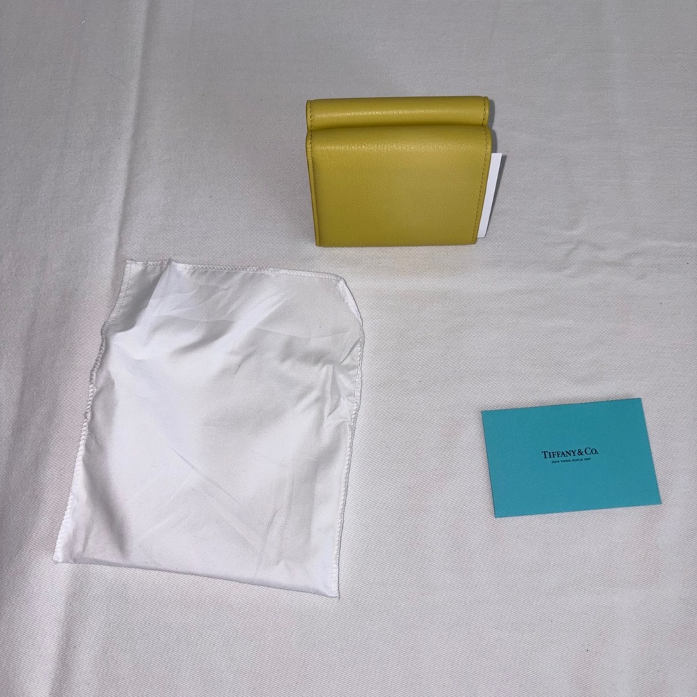 Tiffany & Co Trifold Wallet Yellow New Pebbled Leather T Logo Gold Hardware - Picture 5 of 11
